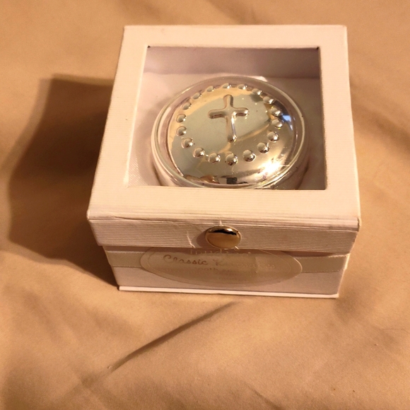 Mud Pie Other - 💲3 for $20💲Silverplate Classic Keepsake 1st Tooth & Curl Box